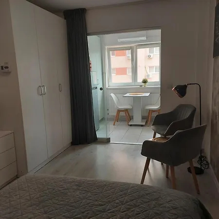 Paladis - Free Parking Bükreş